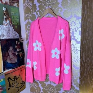Pink Floral Women's Sweater Size Large